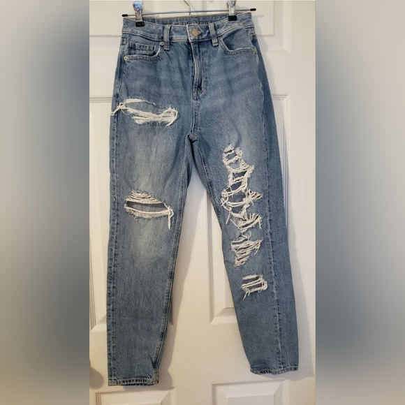 ♥️ AMERICAN EAGLE WOMEN’S MOM JEAN SIZE 00 COMFORT STRETCH WAISTBAND DESTROYED ♥ - Picture 3 of 11